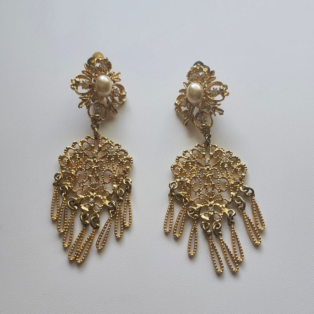 Gold Tone Filigree Clip On Chandelier Earrings Faux Pearl Rhinestone Dangle Pair